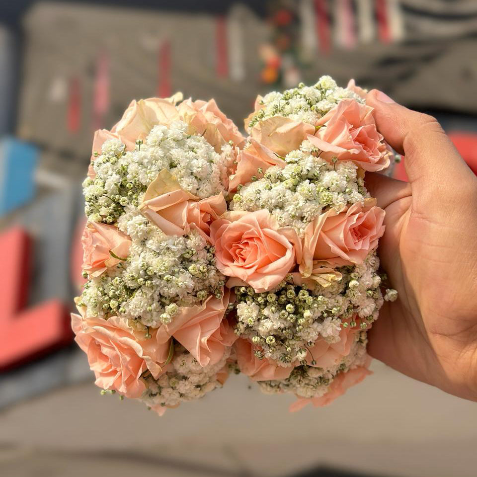 Swirling Snow Gajray