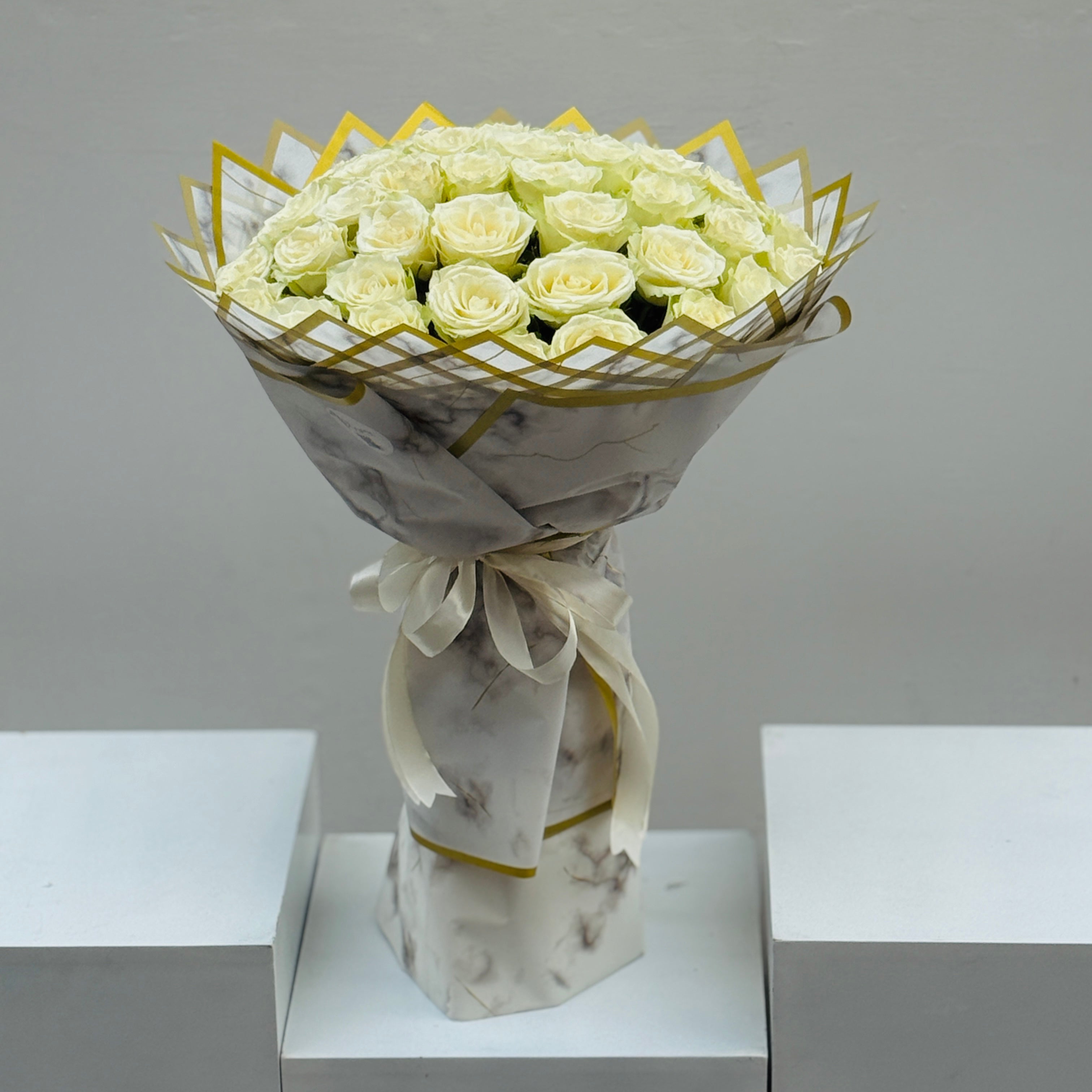 Squeezed Howl Bouquet