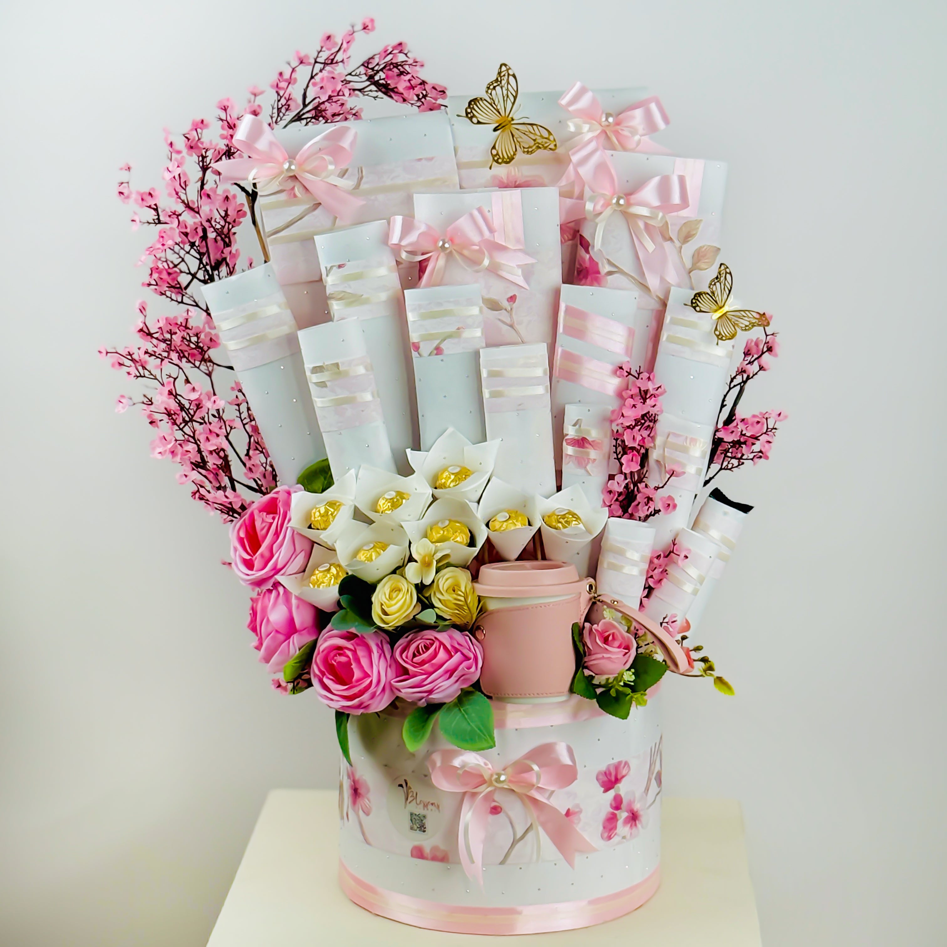 Love's Hold Box