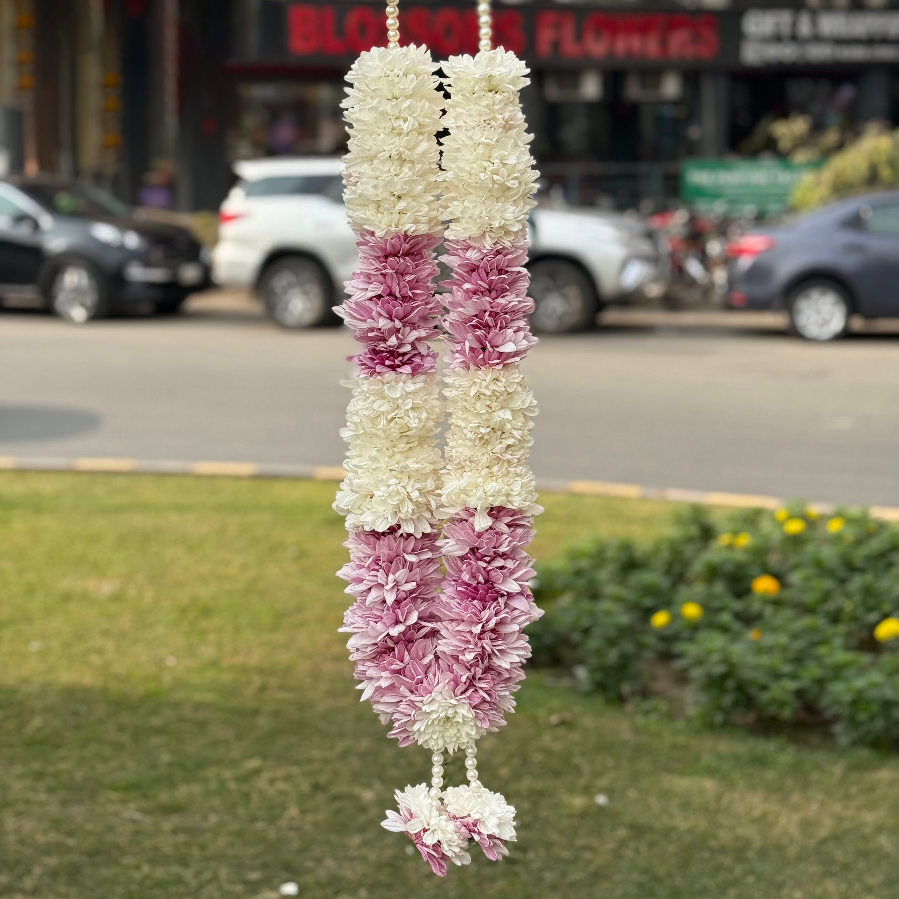 Subtle Gleam Garland